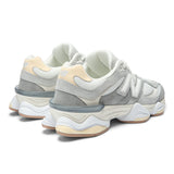 New Balance Tennis Shoe - 9060 AUB