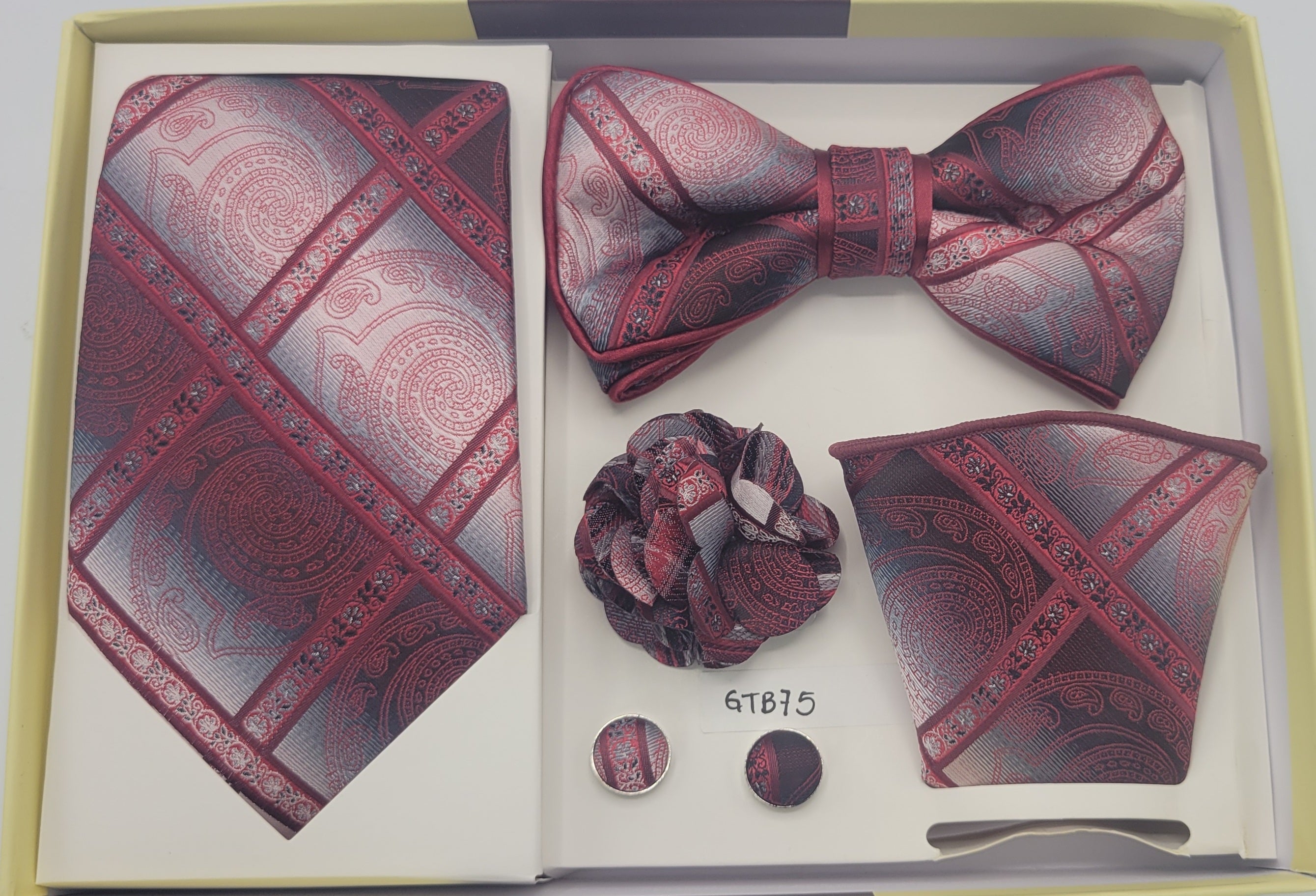 St. Patrick Gift Set - Tie / Bow Tie / Hanky - GTB75